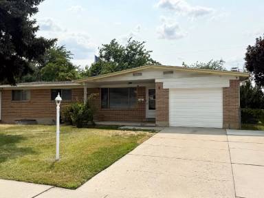 Main picture of 6884 Bella Vista Dr Cottonwood heights, UT 84121