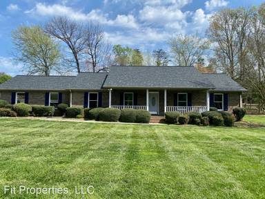 Main picture of 1774 Knights Dr