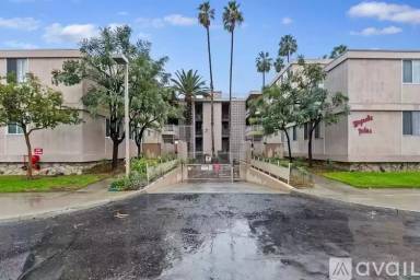 Main picture of Magnolia Palms