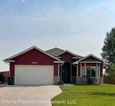 Main picture of 8229 Ptarmigan Ave