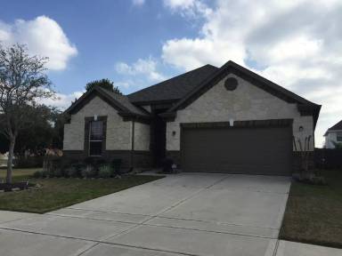 Main picture of 9318 Water Edge Point Ln