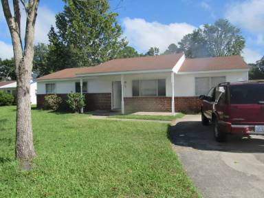 Main picture of 300 Dale Dr