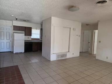 Main picture of 712 S Washington Ave