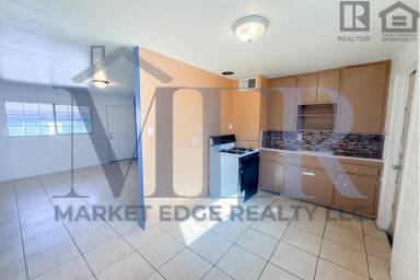 Main picture of 3114 E Hubbell St
