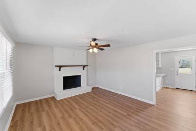 Main picture of 527 Wilson Farm Rd