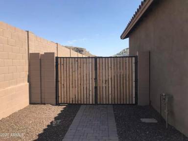 Main picture of 3613 W Tanglewood Dr