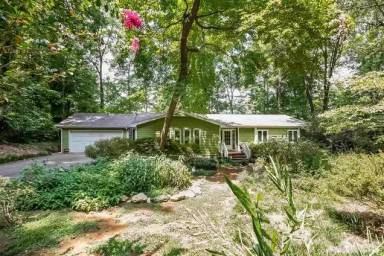 Main picture of 5228 Troutman Ln