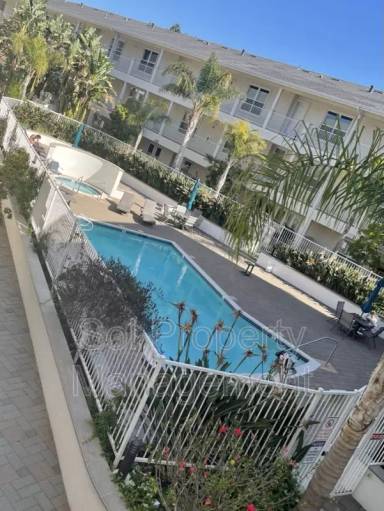 Main picture of 2030 North Pacific Condos