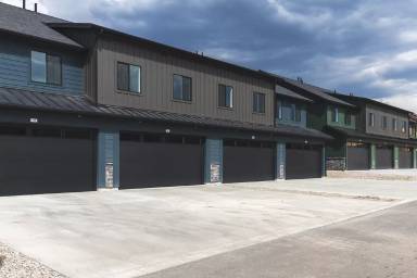 Main picture of 680 Baltoro Way