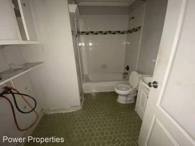 Main picture of 300 Round Table Rd