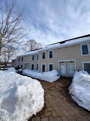 Main picture of 54 Rope Ferry Rd