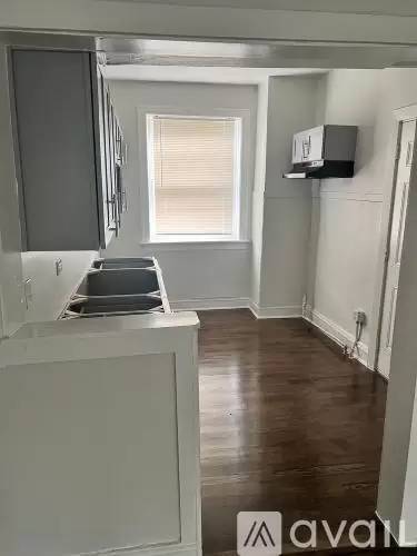 Main picture of 11201 S King Dr