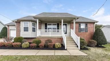 Main picture of 708 Whispering Breeze