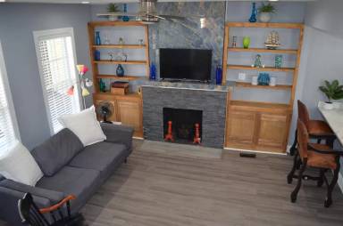 Main picture of 4307 Newport Ave