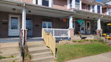 Main picture of 758 Easton Rd