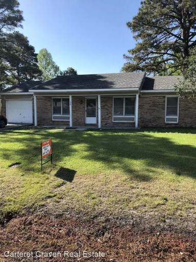 Main picture of 104 Tarheel Dr