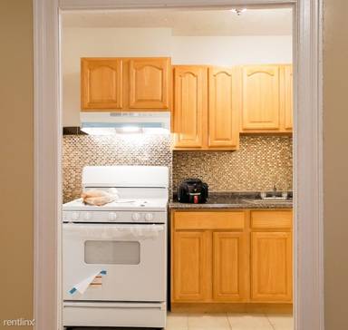 Main picture of 708 Washington Ave