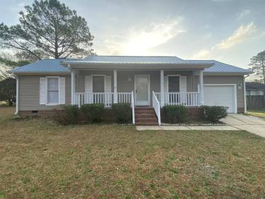 Main picture of 7325 Van Grayson Loop