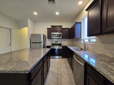 Main picture of 5302 Camino del Griego