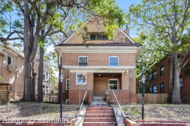 Main picture of 1220 N Corona St