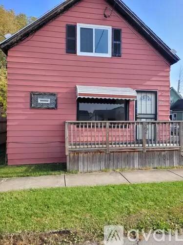 Main picture of 231 Lord St