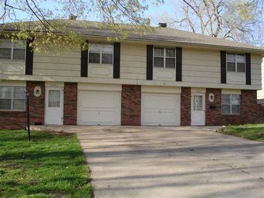 Main picture of 3702 NE 67th St