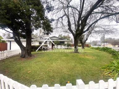 Main picture of 3541 Pickwick Ct
