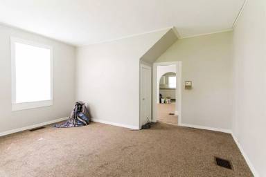 Main picture of 1507 1/2 W Jackson St