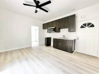 Main picture of 300 Patton St