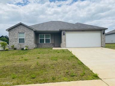 Main picture of 2405 Vivian Dr