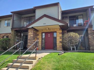 Main picture of 203 Ski Ct