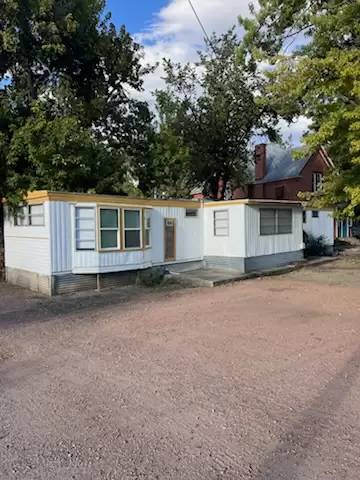 Main picture of 2375 E Main St