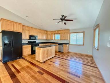 Main picture of 119 Pearl St