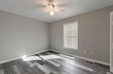 Main picture of 2228 Berkshire Dr