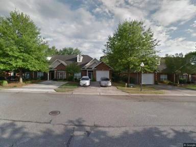 Main picture of 2067 Salisbury Sq