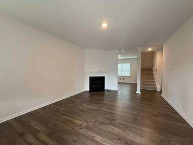 Main picture of 309 Woodnettle Ln