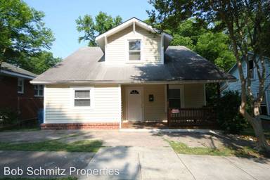 Main picture of 903 Onslow St