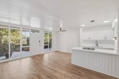 Main picture of 13007 Montana Ave