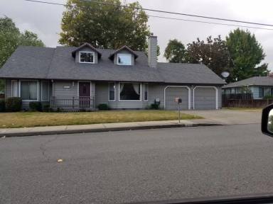 Main picture of 1556 NW Hawthorne Ave