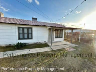 Main picture of 203 Roberts Ln