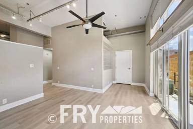 Main picture of 837 E 17th Ave