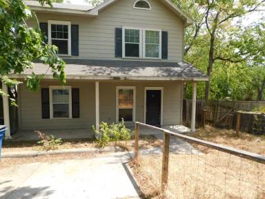 Main picture of 1811 Maple Ave