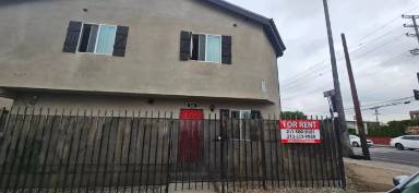 Main picture of 519 E 61st St