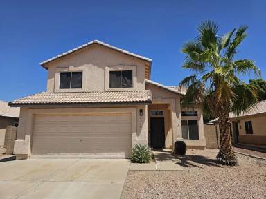 Main picture of 4866 E Hilton Ave