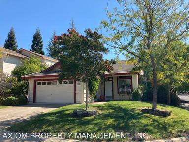 Main picture of 102 McNamee Dr