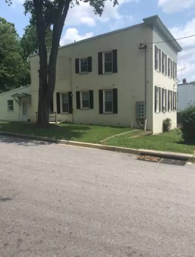 Main picture of 9140 Baltimore St