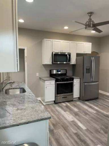 Main picture of 4834 Tibben St