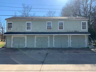 Main picture of 2470 Barbara St