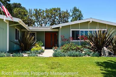 Main picture of 3018 N Oceanview St