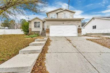 Main picture of 6637 S Daniel Way